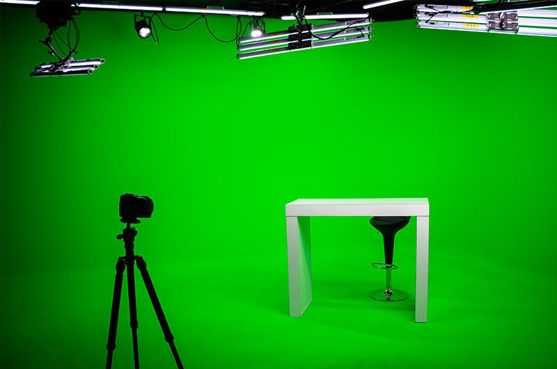 GREEN SCREEN MATTE WALLPAPER - PEEL AND STICK - PREMIUM QUALITY GREEN SCREEN FOR STUDIO - WATERPROOF AND EASY TO CLEAN